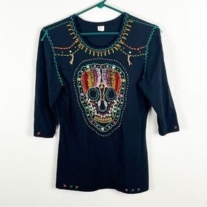 SASSY SISTAS Black Embroidered Graphic Skull 3/4 Sleeves Scoop Neck Top Small